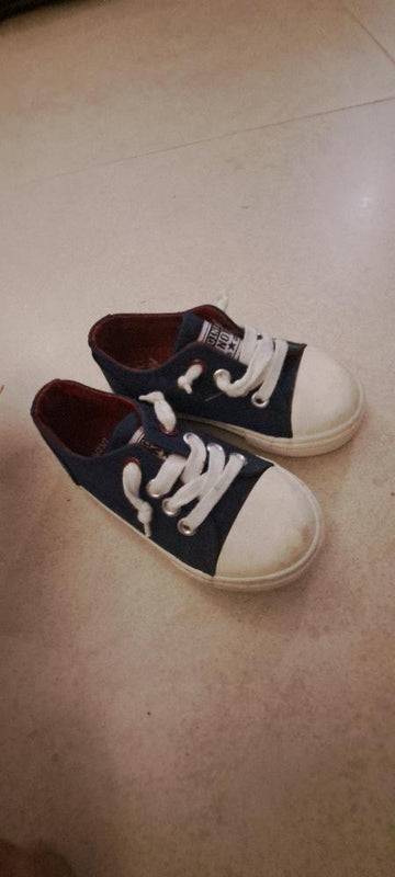 Shoes / Size EU 23